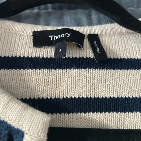 Theory Classic Cream and Blue Knit Cardigan - Picture 10 of 13